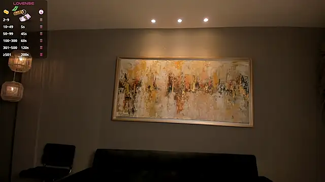 AliceHarper  online show from November 9, 4:55 pm