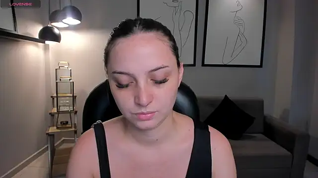 AliceHarper  online show from March 26, 7:34 pm