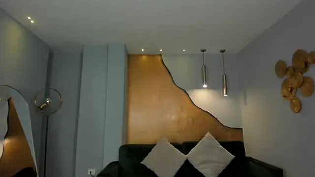 AliceHarper  online show from October 17, 6:21 pm