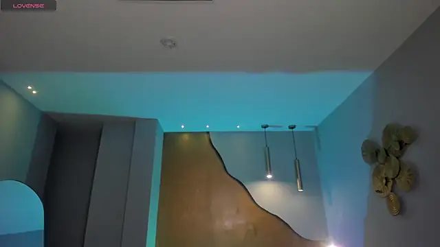 AliceHarper  online show from March 5, 8:05 pm