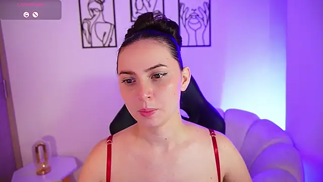 Snapshot of AliceHarper_ chatting on June 25, 5:12 am AliceHarper online show from June 25, 5:12 am