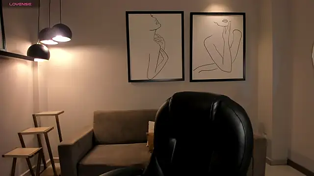 AliceHarper  online show from October 29, 7:46 pm