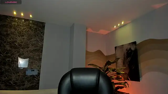 AliceHarper  online show from March 18, 6:42 pm