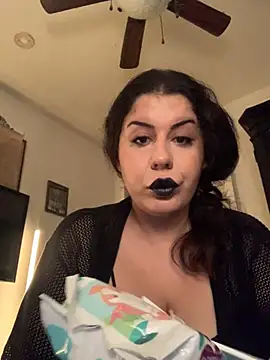 holyeroticss online show from February 18, 2:31 am