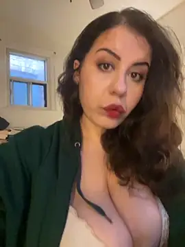 Snapshot of holyeroticss chatting on September 25, 10:05 pm holyeroticss online show from September 25, 10:05 pm