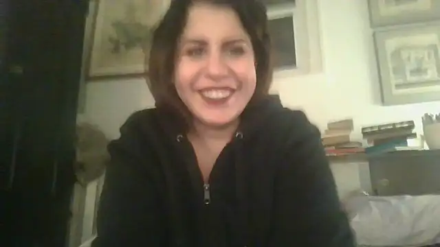 Snapshot of holyeroticss chatting on February 15, 2:26 am holyeroticss online show from February 15, 2:26 am