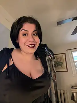 Snapshot of holyeroticss chatting on March 2, 3:30 pm holyeroticss online show from March 2, 3:30 pm
