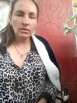 Divalive 28 online show from March 26, 9:02 pm