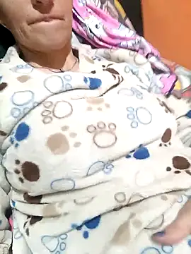 Snapshot of Divalive_28 chatting on March 4, 12:01 pm Divalive 28 online show from March 4, 12:01 pm