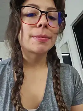 mmmVirginia online show from May 29, 12:44 pm
