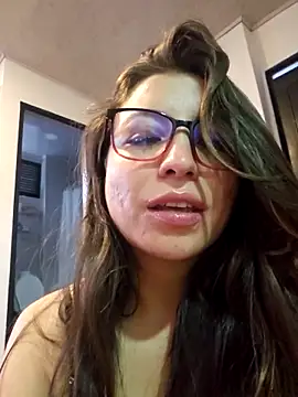 mmmVirginia online show from February 5, 11:00 pm