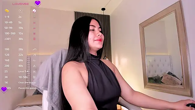 Snapshot of aliscollins_ chatting on October 2, 1:53 am aliscollins online show from October 2, 1:53 am