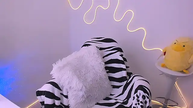 Snapshot of Johanna6 chatting on March 13, 2:16 am Johanna6 online show from March 13, 2:16 am