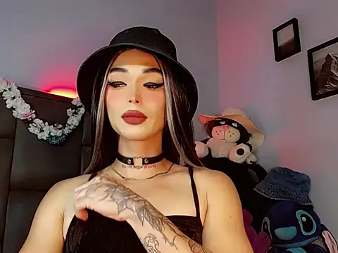 Snapshot of Marian_LV chatting on October 2, 11:13 am Marian LV online show from October 2, 11:13 am