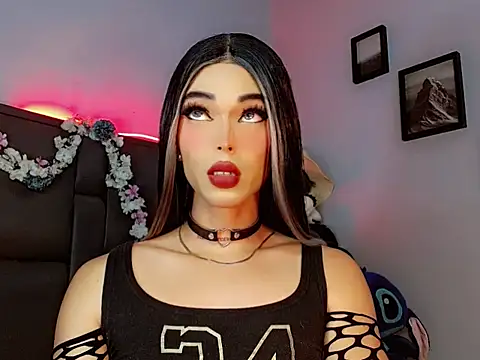 Snapshot of Marian_LV chatting on October 1, 11:14 am Marian LV online show from October 1, 11:14 am