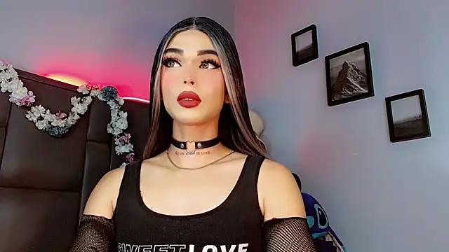 Snapshot of Marian_LV chatting on September 23, 8:10 am Marian LV online show from September 23, 8:10 am