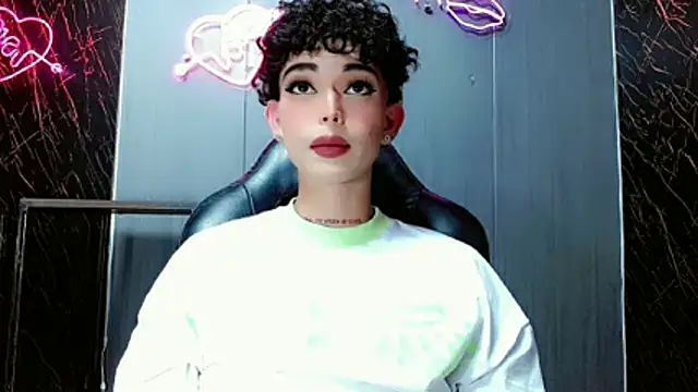 Snapshot of Marian_LV chatting on November 23, 11:26 pm Marian LV online show from November 23, 11:26 pm