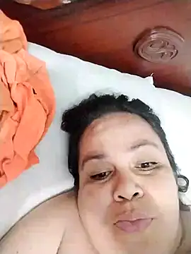 Snapshot of lunanataly chatting on November 21, 1:15 am lunanataly online show from November 21, 1:15 am