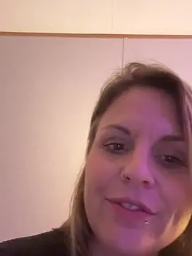 misssWet online show from March 6, 9:15 am