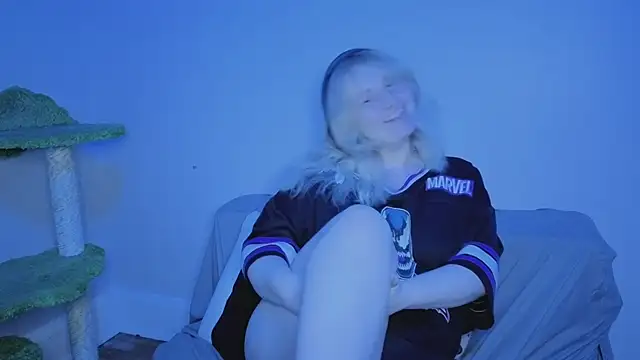 Glitch Witch online show from July 4, 5:36 am