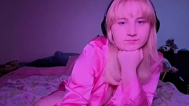 Glitch Witch online show from June 1, 2:34 am