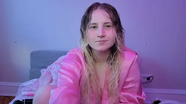 Glitch Witch online show from May 9, 11:19 pm