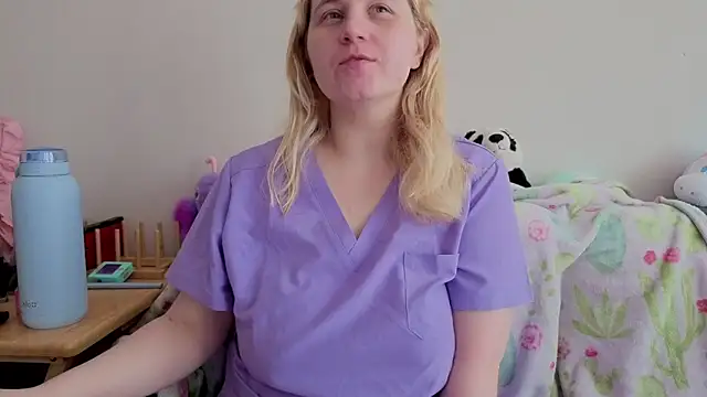 Glitch Witch online show from June 27, 5:52 pm