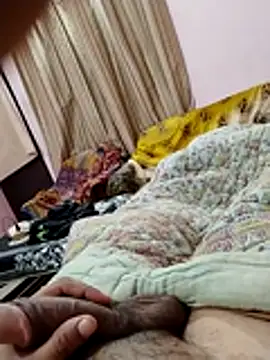 roadtucker123 online show from December 3, 6:40 pm