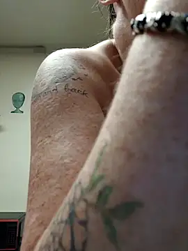 PhatAss Kummmilla online show from September 12, 9:42 am