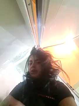 Snapshot of valeriamessal1na chatting on December 30, 1:04 am valeriamessal1na online show from December 30, 1:04 am