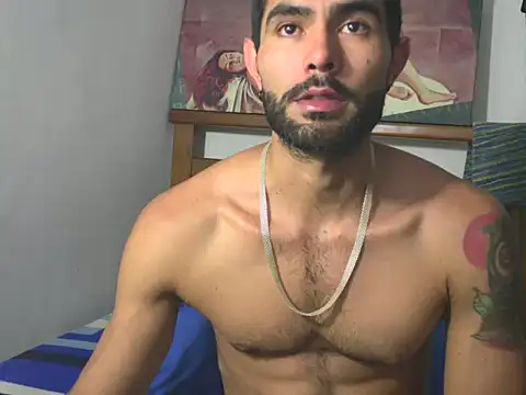 hideonbush051 online show from February 12, 3:45 pm