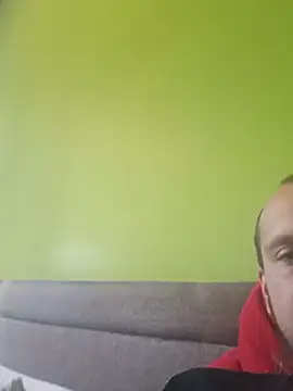 immi932 online show from May 25, 12:26 pm