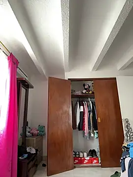 Salome golvert online show from January 15, 6:00 pm