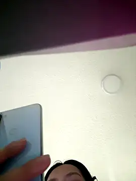 Snapshot of Salome_golvert chatting on November 8, 10:13 pm Salome golvert online show from November 8, 10:13 pm