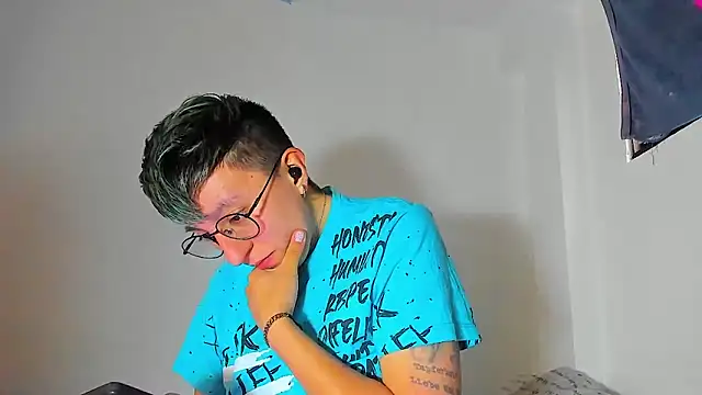 Sexyboy 666 online show from December 16, 1:48 pm