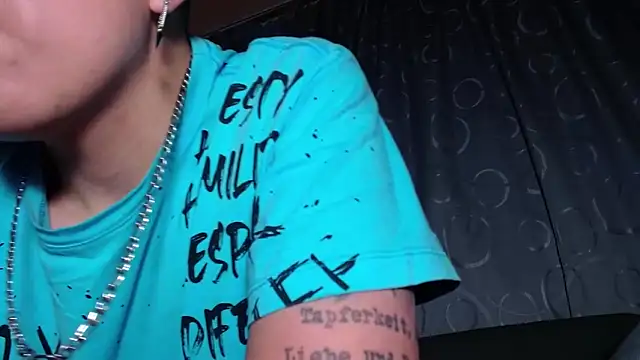 Snapshot of Sexyboy_666 chatting on November 26, 12:43 am Sexyboy 666 online show from November 26, 12:43 am