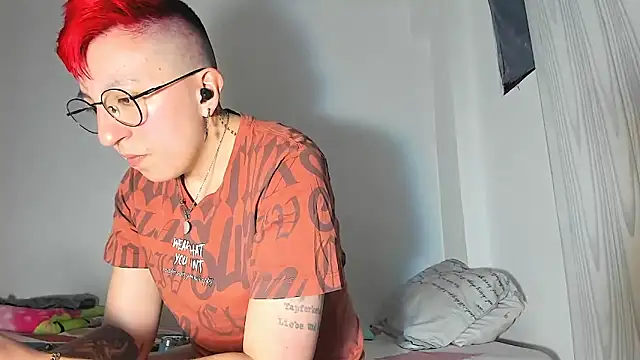 Sexyboy 666 online show from December 19, 9:55 am