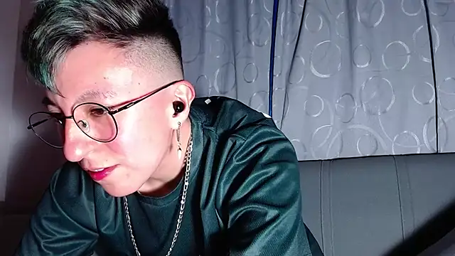 Snapshot of Sexyboy_666 chatting on November 26, 6:41 pm Sexyboy 666 online show from November 26, 6:41 pm