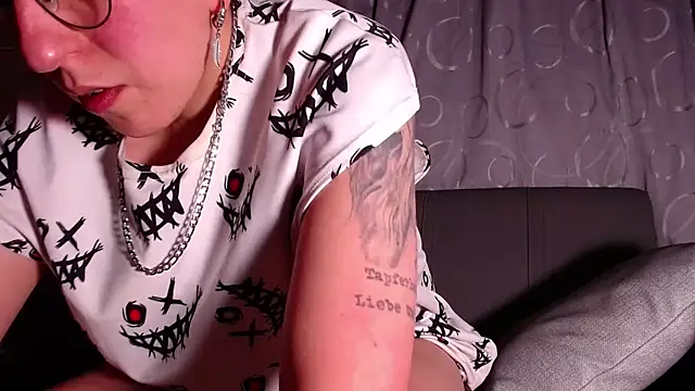 Snapshot of Sexyboy_666 chatting on November 27, 12:27 pm Sexyboy 666 online show from November 27, 12:27 pm