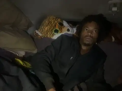 SlimeCrownzOut5 online show from November 26, 11:21 am