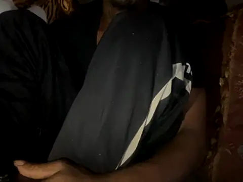 SlimeCrownzOut5 online show from December 2, 12:00 am