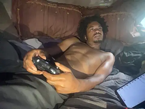 SlimeCrownzOut5 online show from April 11, 6:55 pm