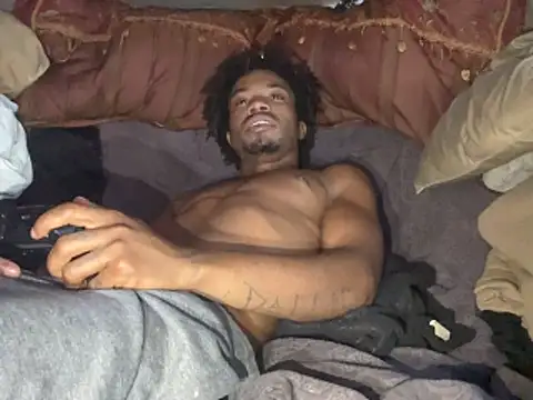 SlimeCrownzOut5 online show from February 26, 6:41 pm