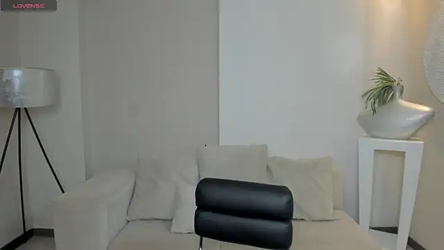 Snapshot of AnaisNin chatting on July 14, 10:54 am AnaisNin online show from July 14, 10:54 am