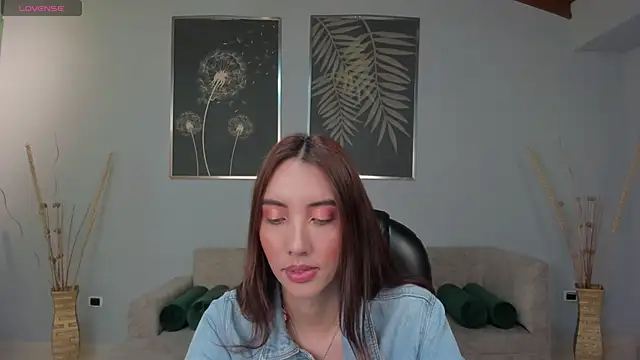 Snapshot of AnaisNin chatting on November 20, 4:02 am AnaisNin online show from November 20, 4:02 am