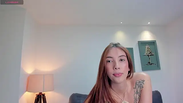 Snapshot of AnaisNin chatting on June 3, 11:22 am AnaisNin online show from June 3, 11:22 am