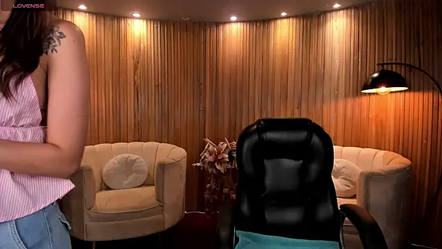 AnaisNin online show from October 14, 3:29 am