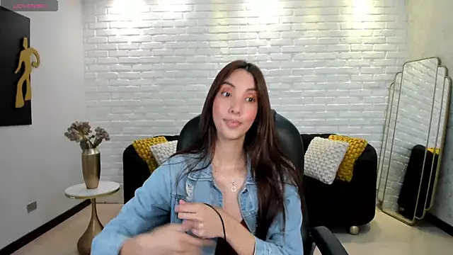 Snapshot of AnaisNin chatting on November 21, 9:03 pm AnaisNin online show from November 21, 9:03 pm