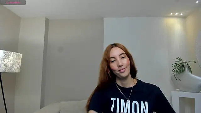 Snapshot of AnaisNin chatting on June 4, 6:56 pm AnaisNin online show from June 4, 6:56 pm