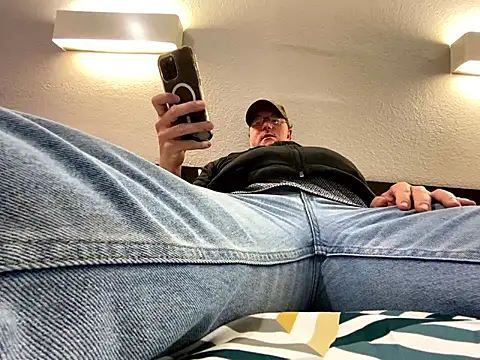 KrixKross online show from February 21, 1:02 pm